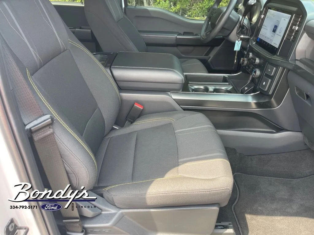 Used 2025 Oxford White Ford STX image 18