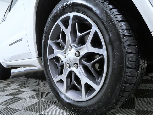 Used 2021 Jeep Grand Cherokee Overland with VIN 1C4RJFCG3MC509777 for sale in Apple Valley, Minnesota