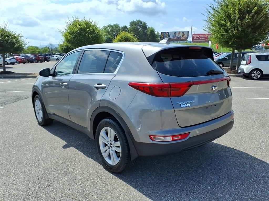 Used 2018 Silver Kia LX image 7