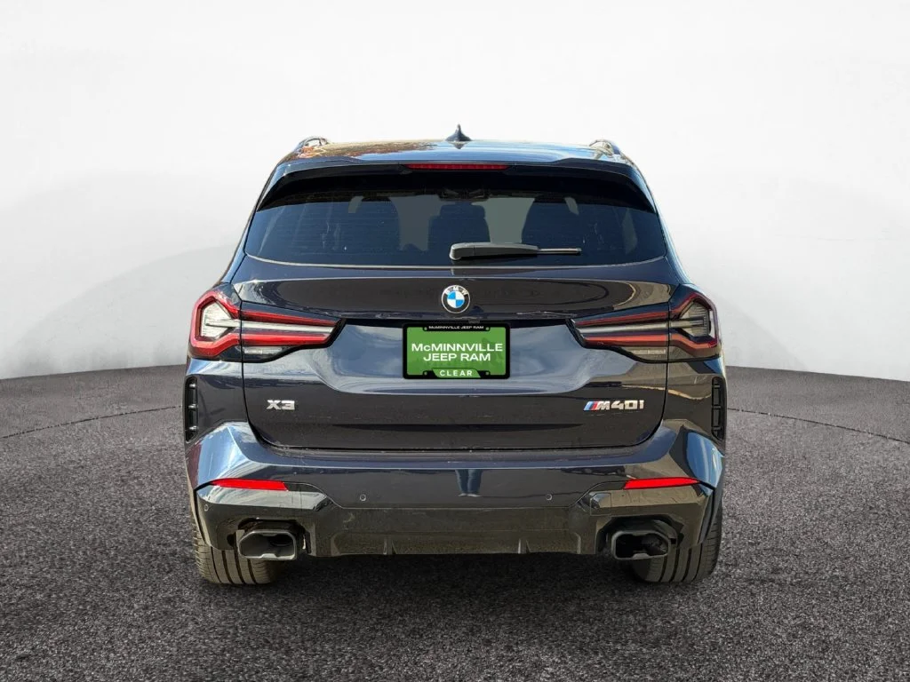 Used 2023 Black BMW M40i image 4