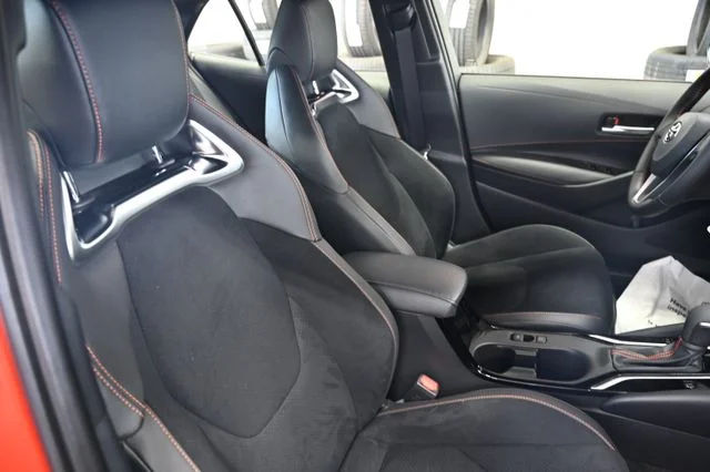 2026 Toyota Corolla Hatchback FX - Photo 17