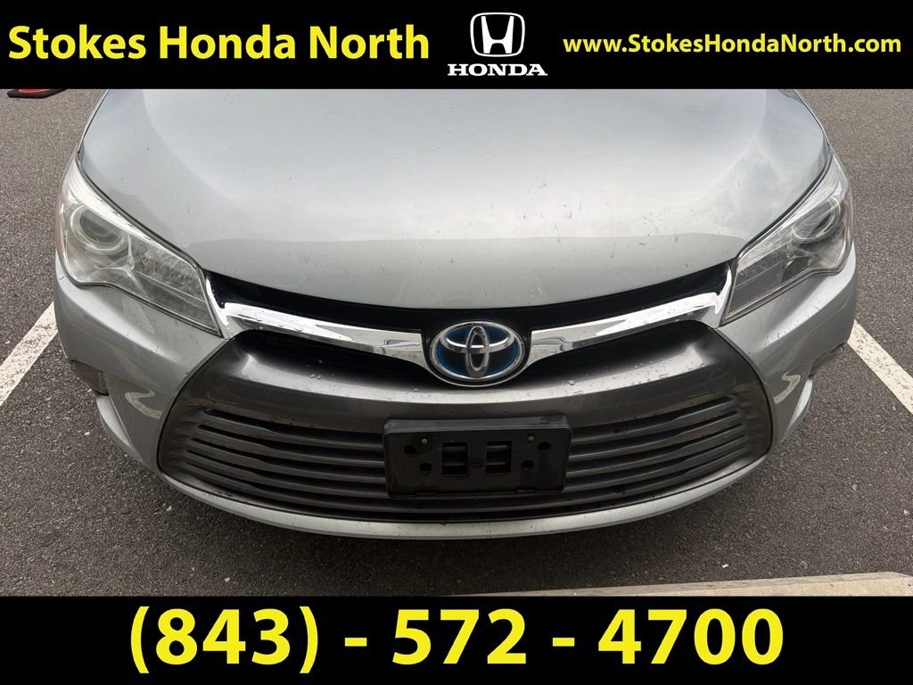 Used 2016 Silver Toyota XLE image 8