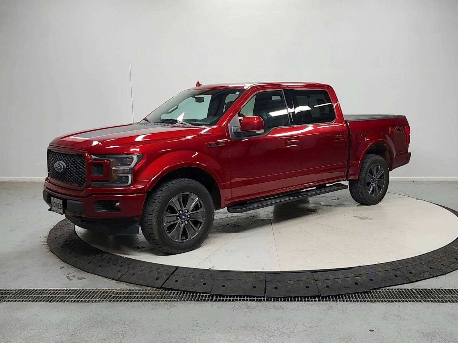 Used 2018 Red Ford Lariat image 4