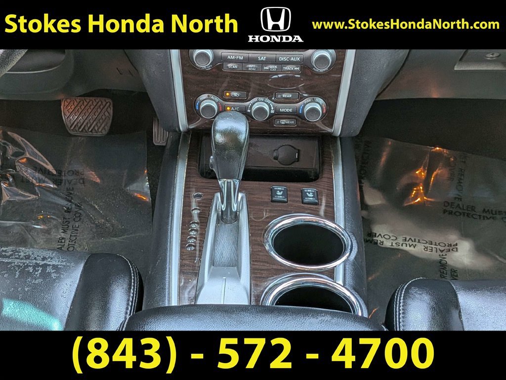 Used 2015 Silver Nissan SL image 25