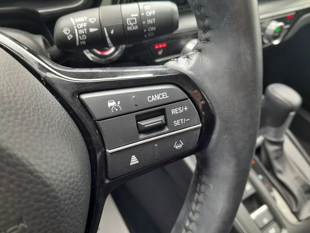Used 2024 White Honda EX-L image 15