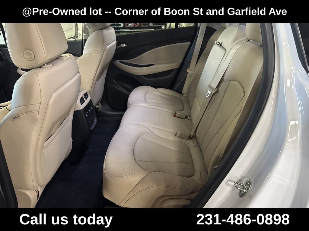 Used 2020 Summit White Buick Premium II image 27