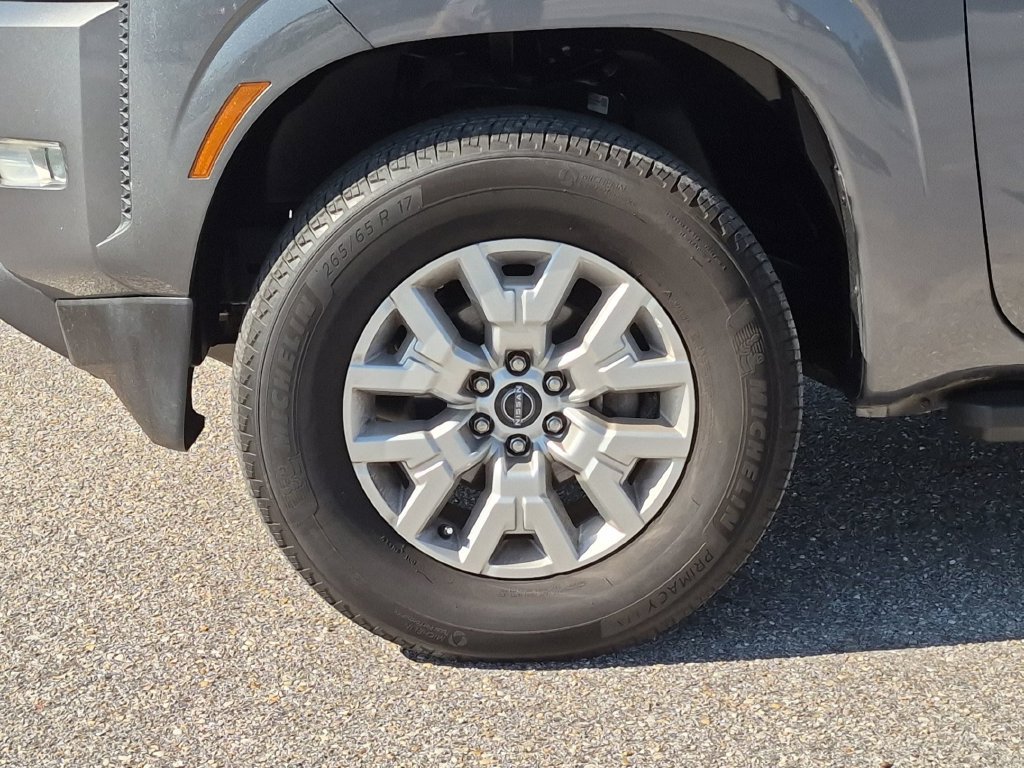 Used 2023 Gray Nissan SV image 11