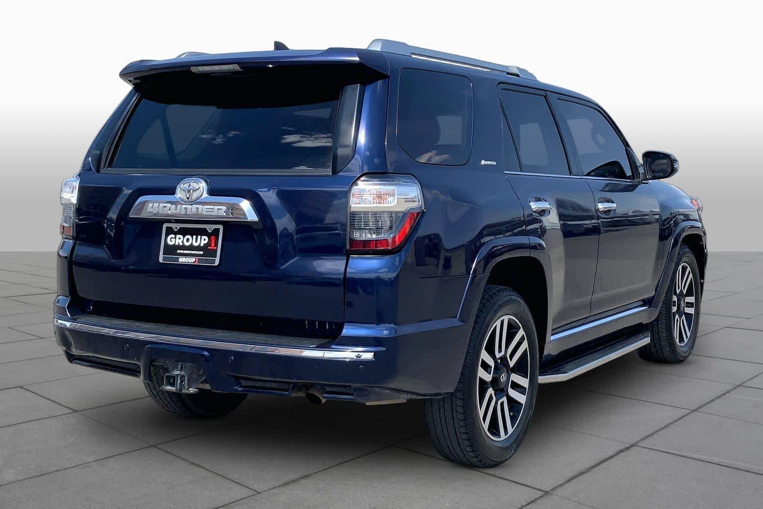 Used 2017 Nautical Blue Metallic Toyota Limited image 13