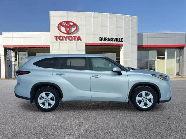 Certified Used 2024 CELESTIAL SILVER Toyota  image 2