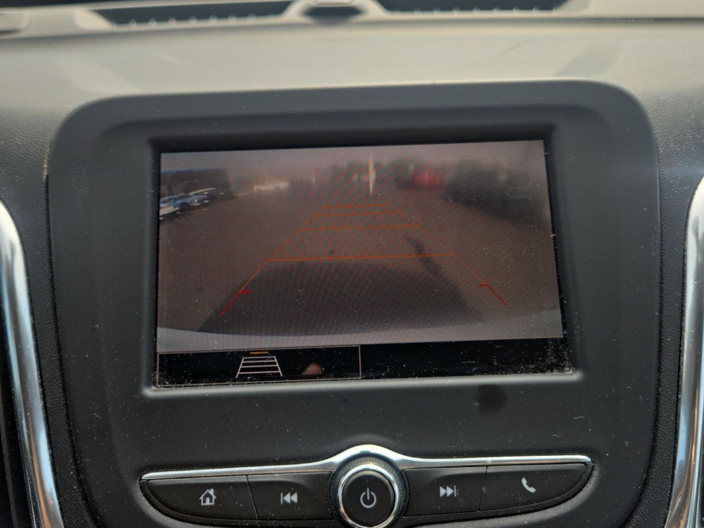 Used 2022 Summit White Chevrolet LS image 4