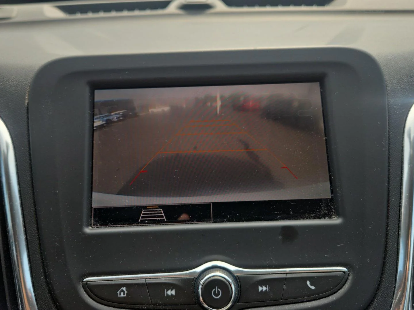 Used 2022 Summit White Chevrolet LS image 4