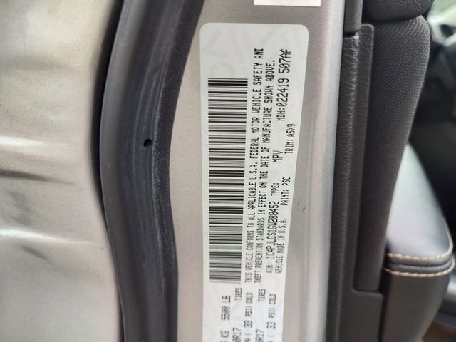 Used 2016 Silver Jeep Latitude image 32