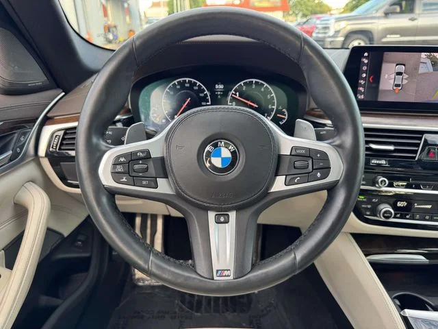Used 2019 Blue BMW M550i xDrive image 19