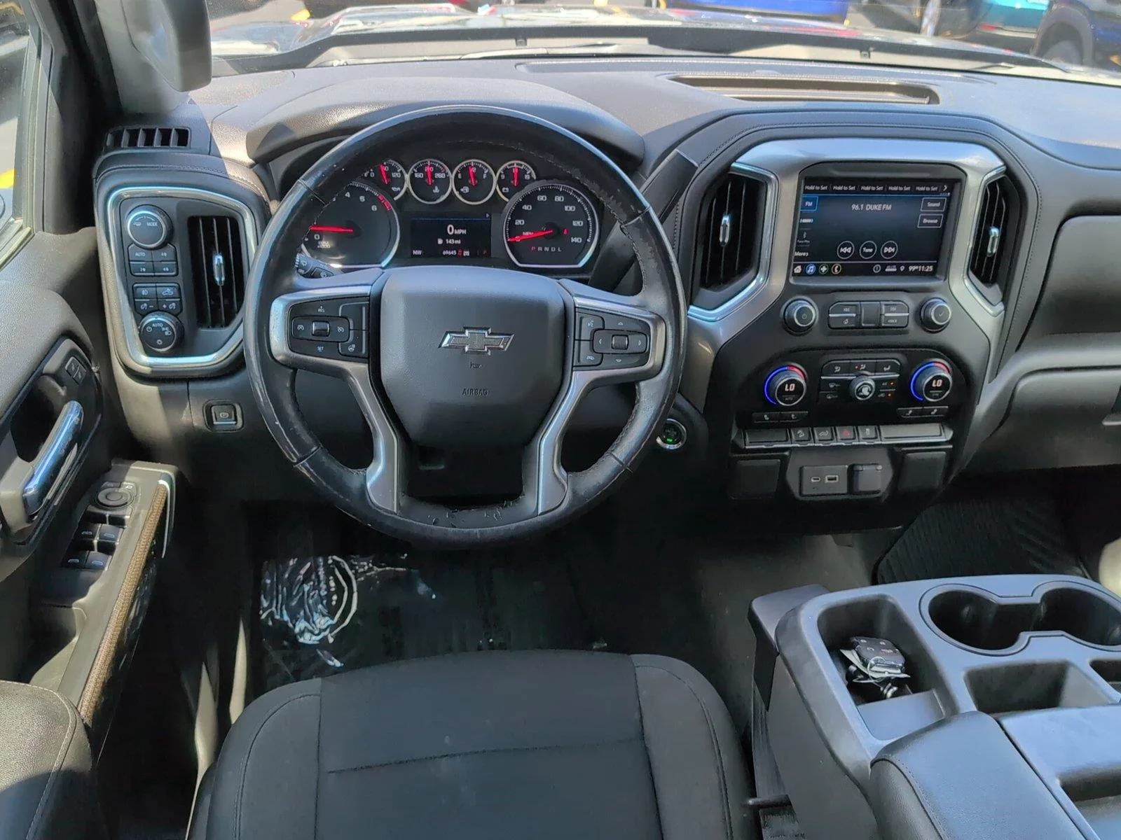 Used 2021 SHADOW GRAY METALLIC Chevrolet RST image 30
