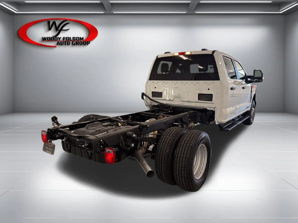 New 2027 White Ford XL image 6