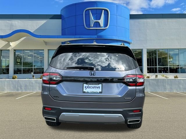 New 2026 Modern Steel Metallic Honda Touring image 5