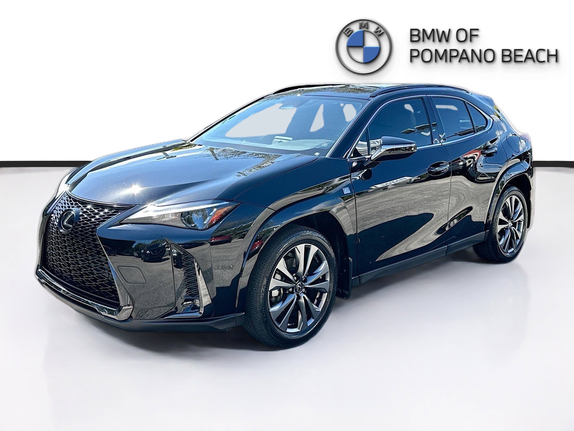 Used 2025 Obsidian Lexus UX 300h F SPORT Design image 3