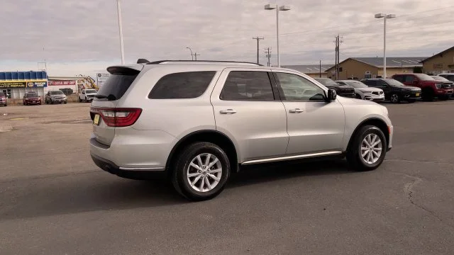 Used 2024 Silver Dodge SXT image 8