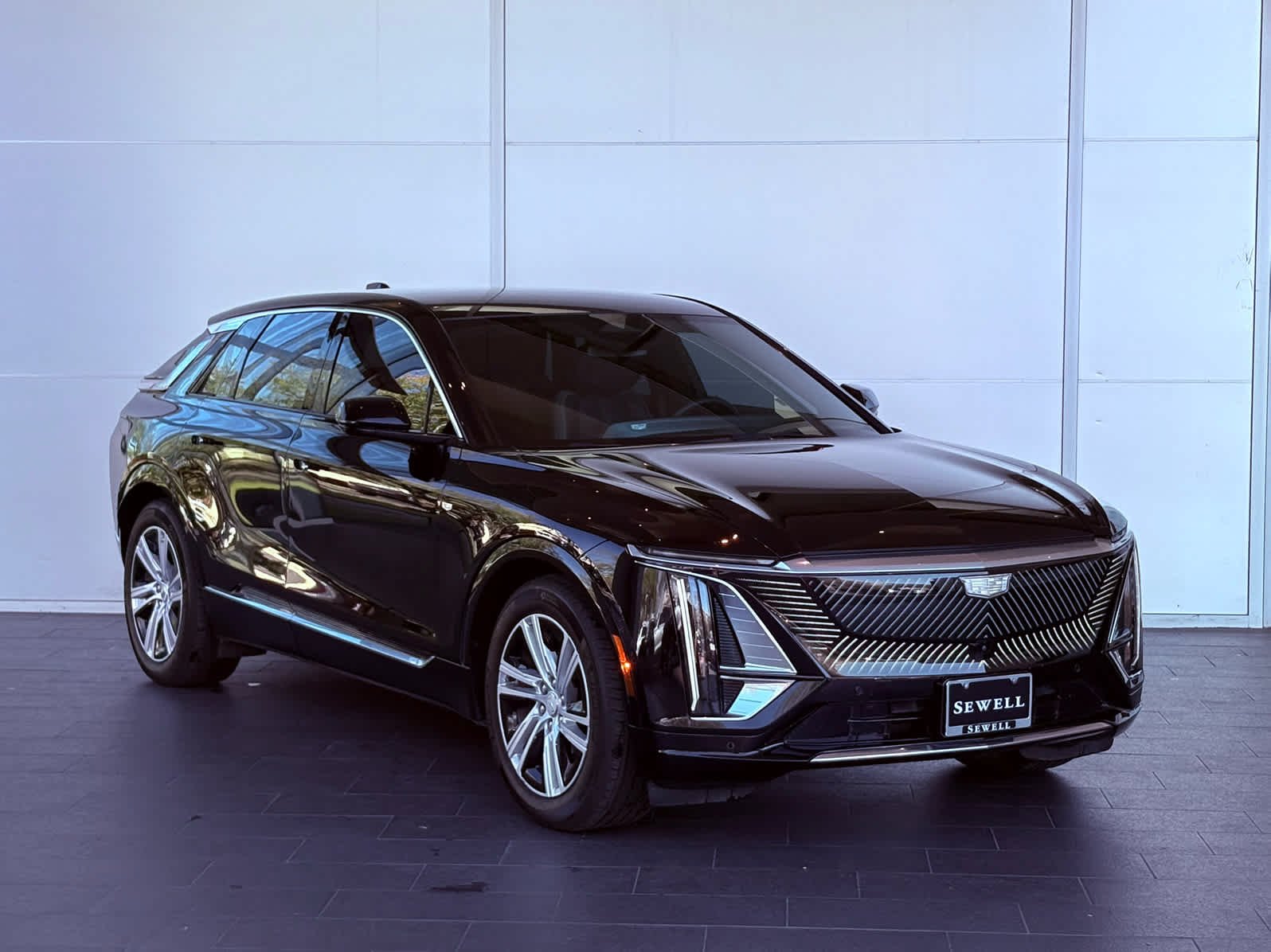 Certified 2024 Cadillac LYRIQ Tech with VIN 1GYKPMRK0RZ108041 for sale in Houston, TX