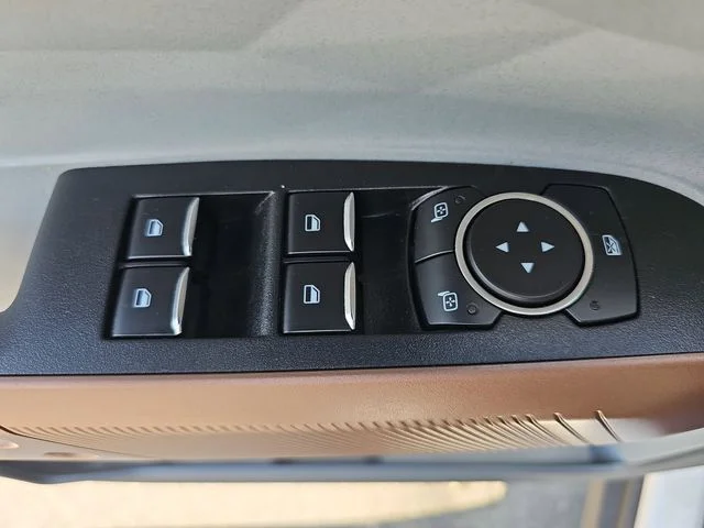 Used 2024 White Ford Lariat image 28