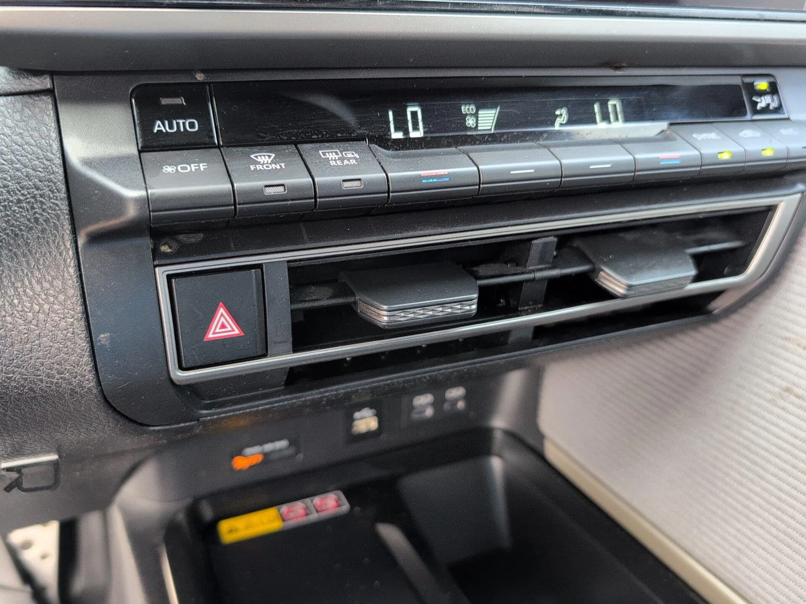 Used 2025 Underground Toyota SE image 18