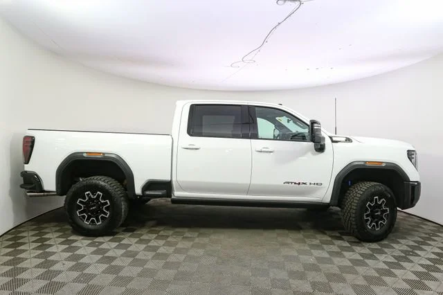 Used 2024 White GMC AT4X image 14