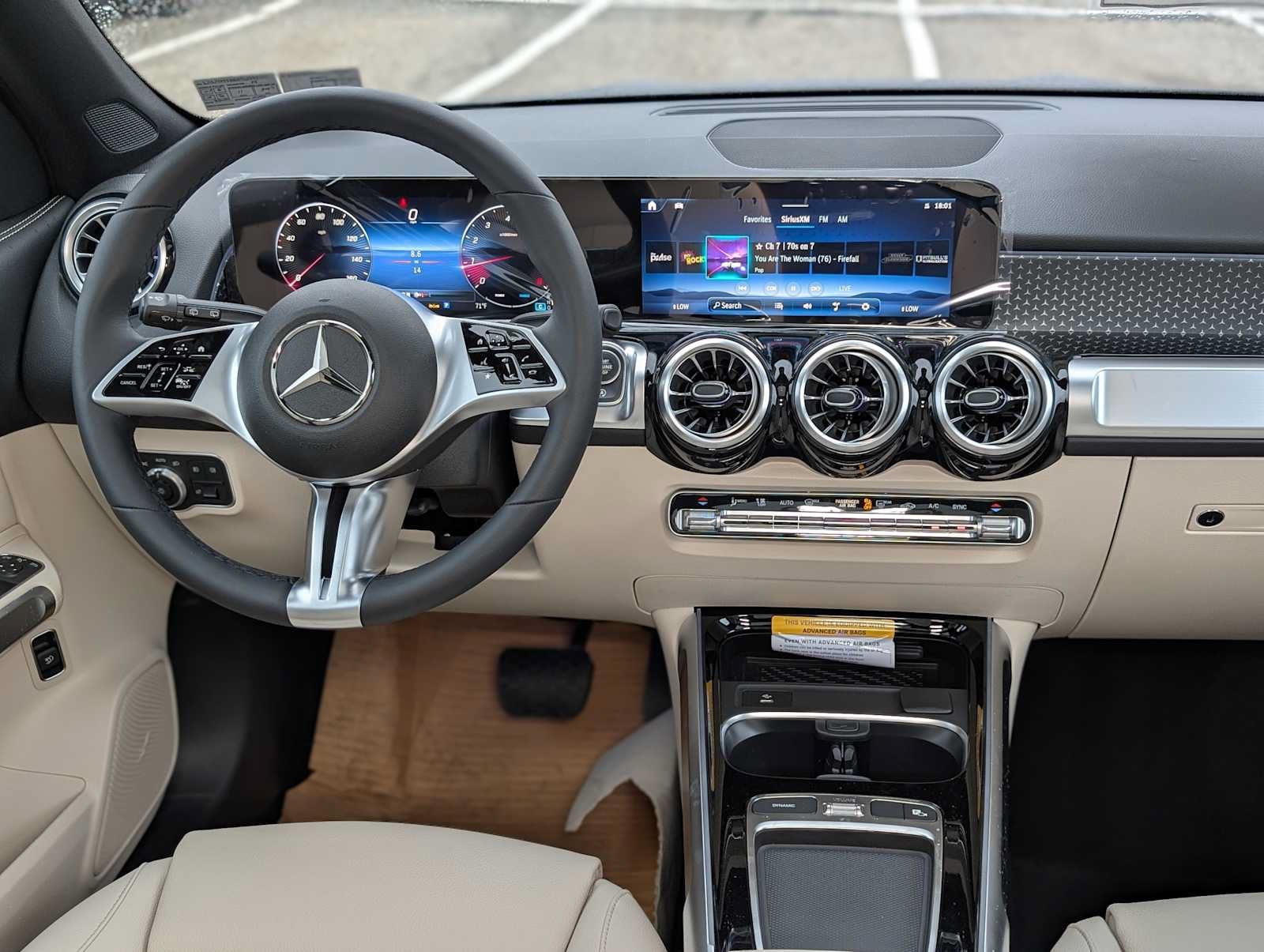 New 2026 Mountain Grey Metallic Mercedes-Benz GLB 250 image 5