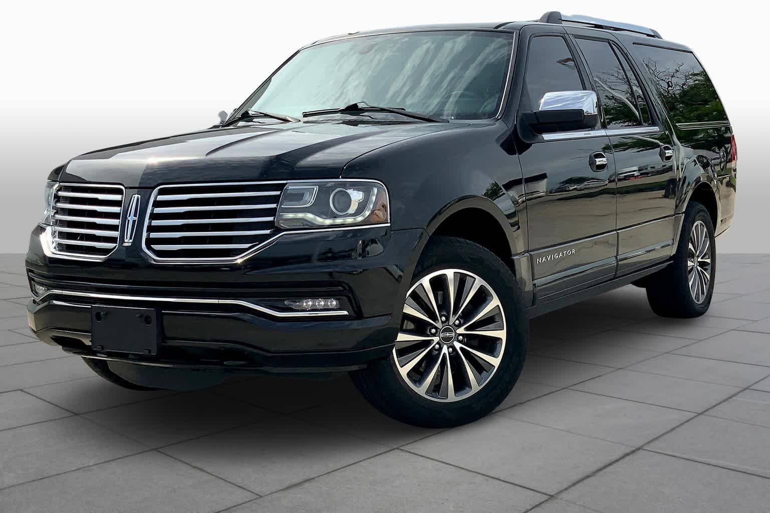 2016 Lincoln Navigator 4x2 L Select's photo