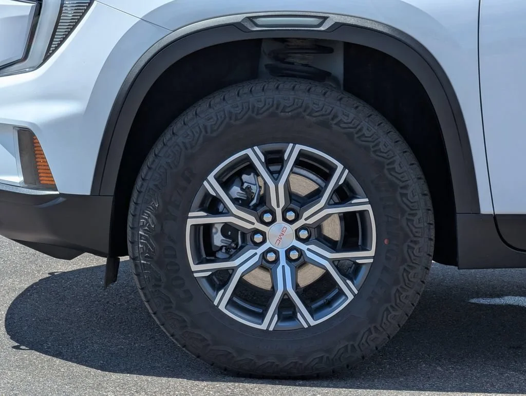2026 GMC Acadia AT4 - Photo 6