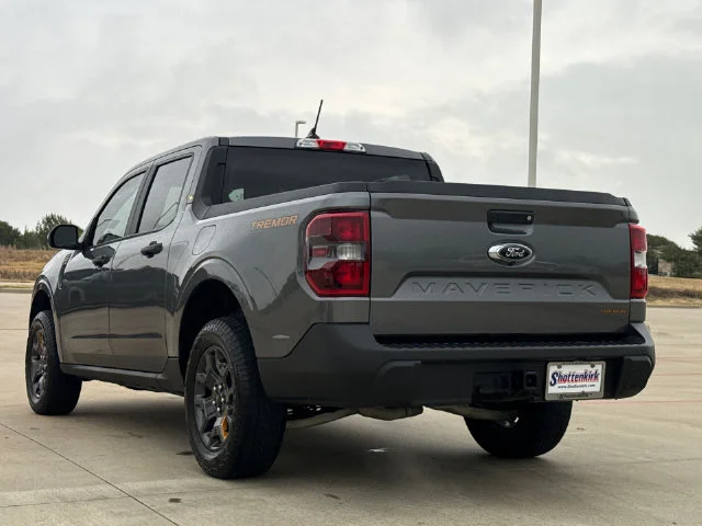 Used 2024 Gray Ford XLT image 7