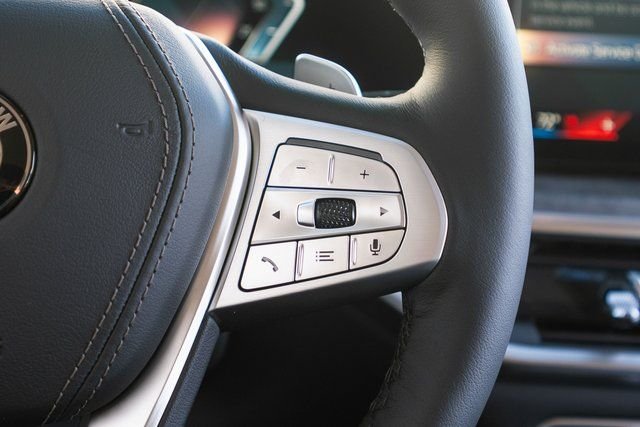 New 2026 Skyscraper Grey Metallic BMW xDrive40i image 17