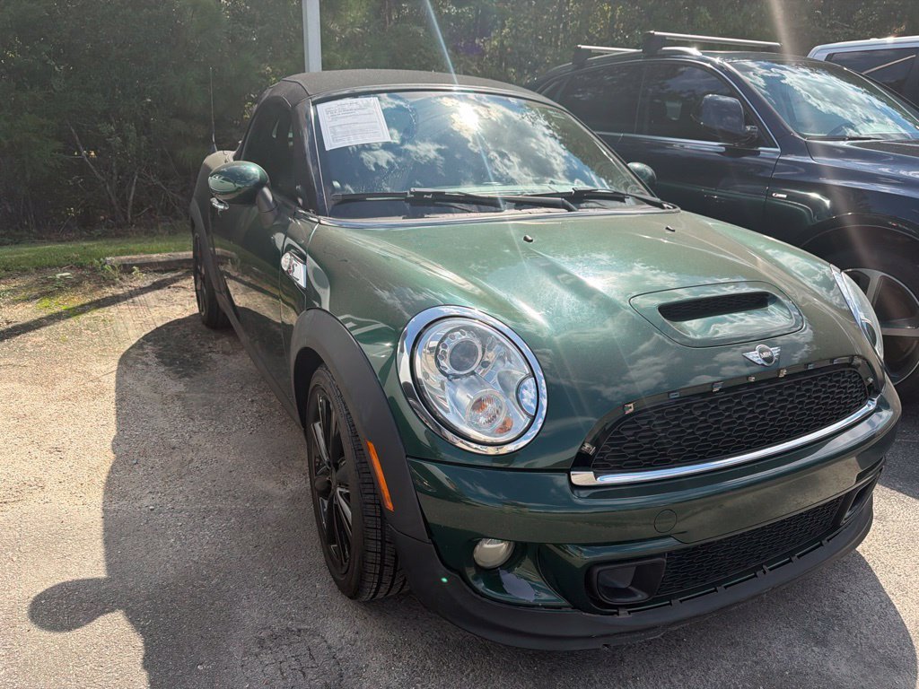 Used 2015 Green MINI Base image 4