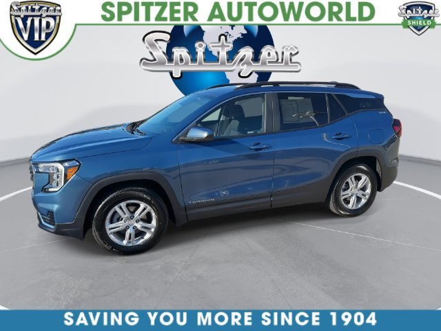 Certified Used 2024 Downpour Metallic GMC SLE image 9