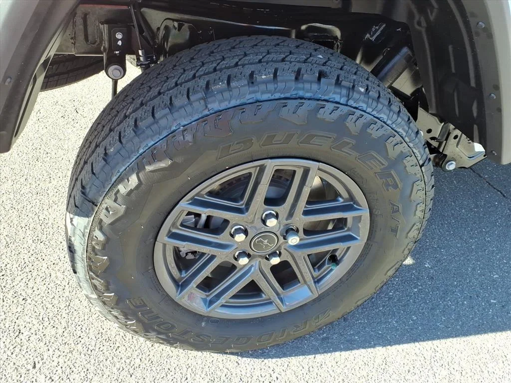 New 2026 Bright White Clear-Coat Exterior Paint Jeep Sport S image 21