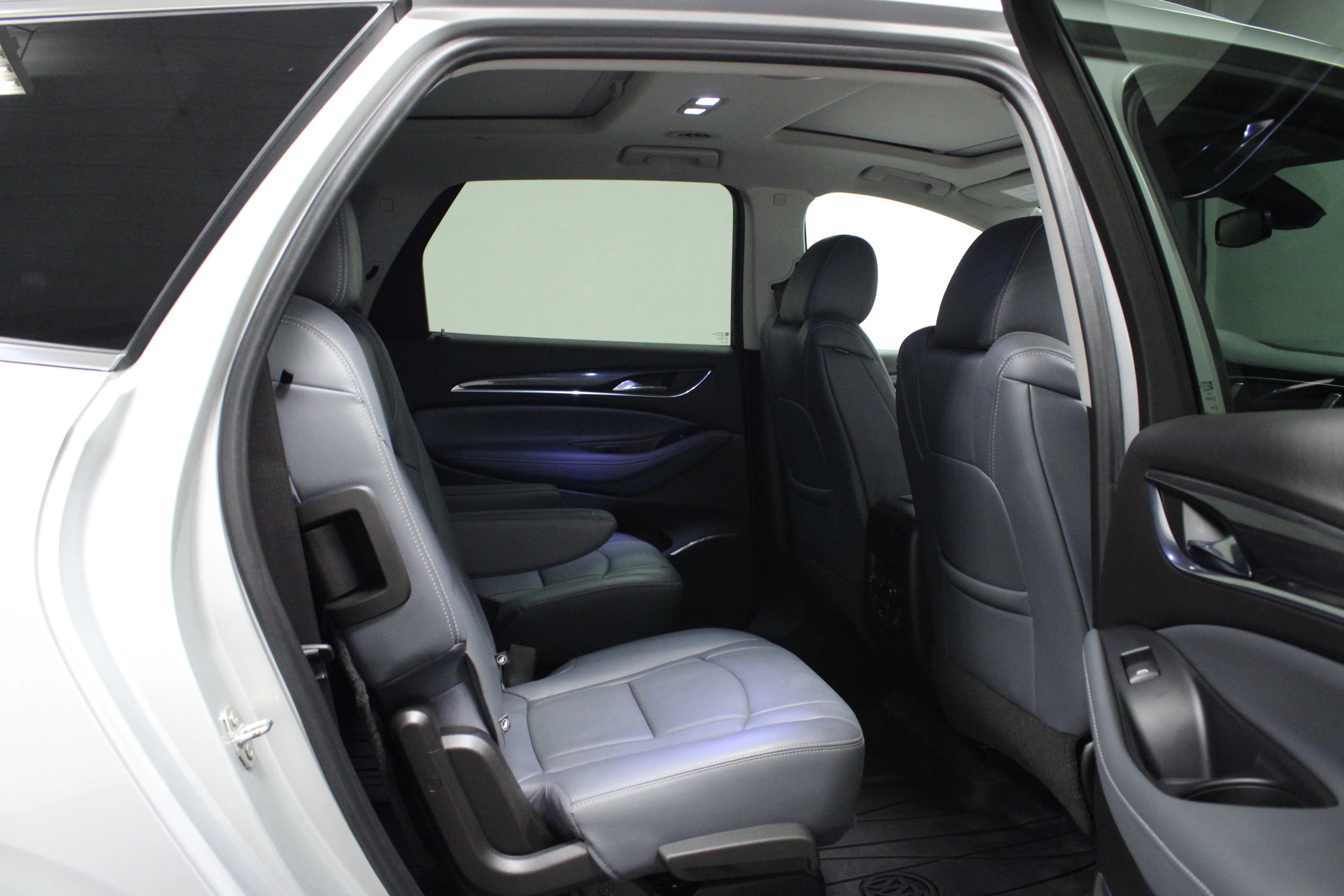 Used 2021 Quicksilver Metallic Buick Premium image 16