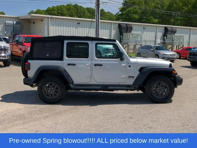 Used 2024 Silver Jeep Sport S image 14