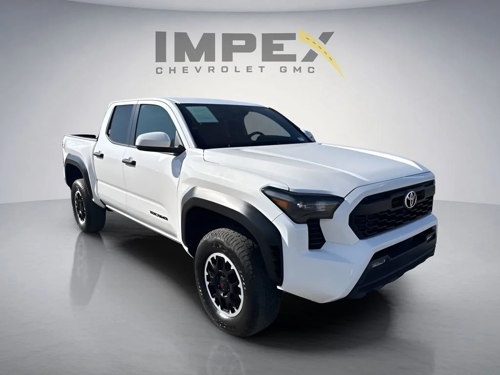 Used 2024 White Toyota SR5 image 7