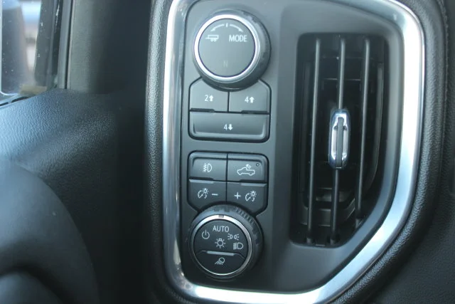 Used 2023 White Chevrolet LT image 16