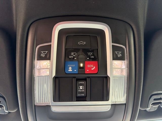 Used 2020 Silver Ram Laramie image 15