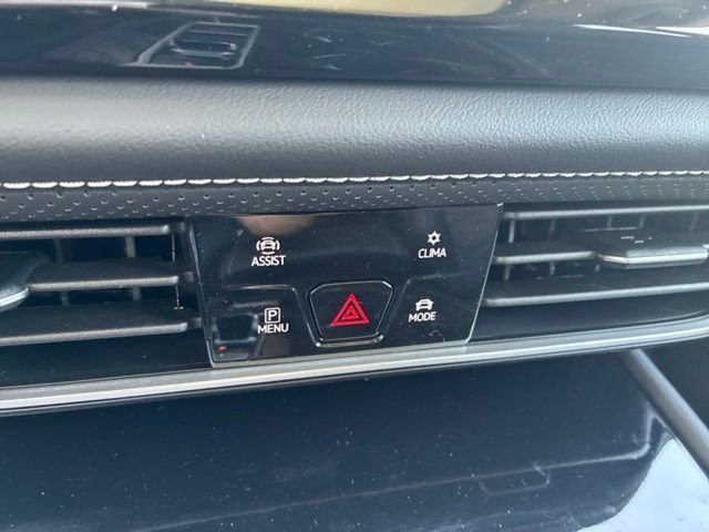 New 2026 Deep Black Volkswagen 2.0T SE w/Technology image 20