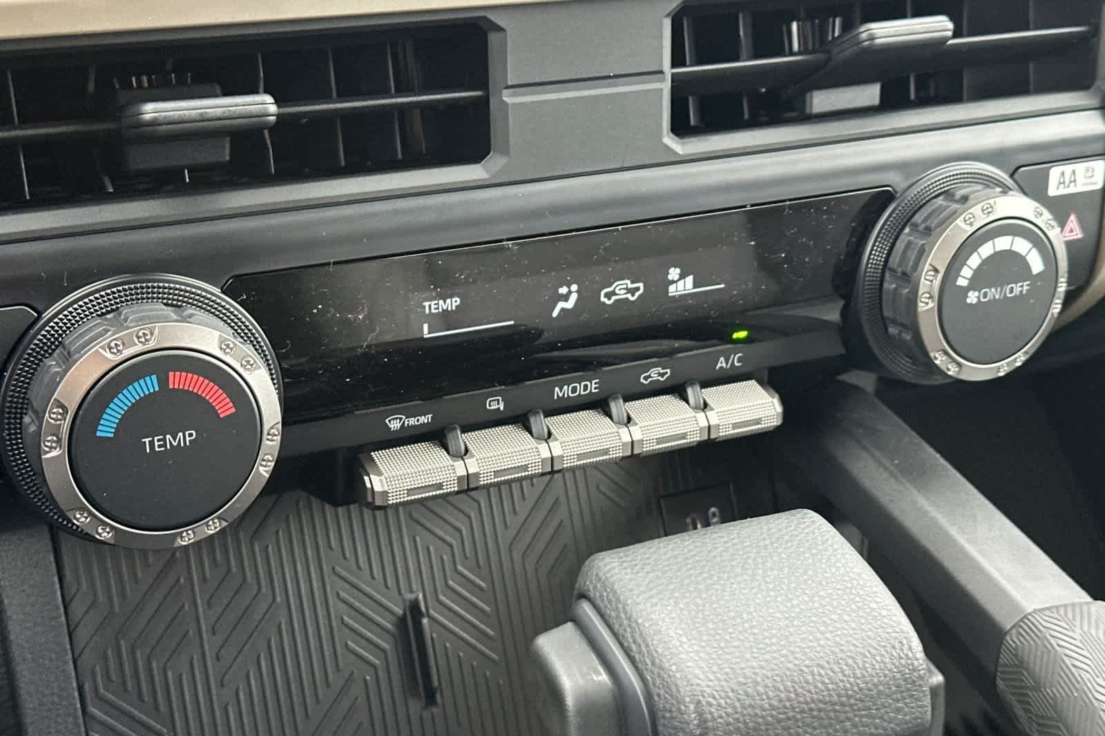 2026 Toyota Tacoma SR5 - Photo 19