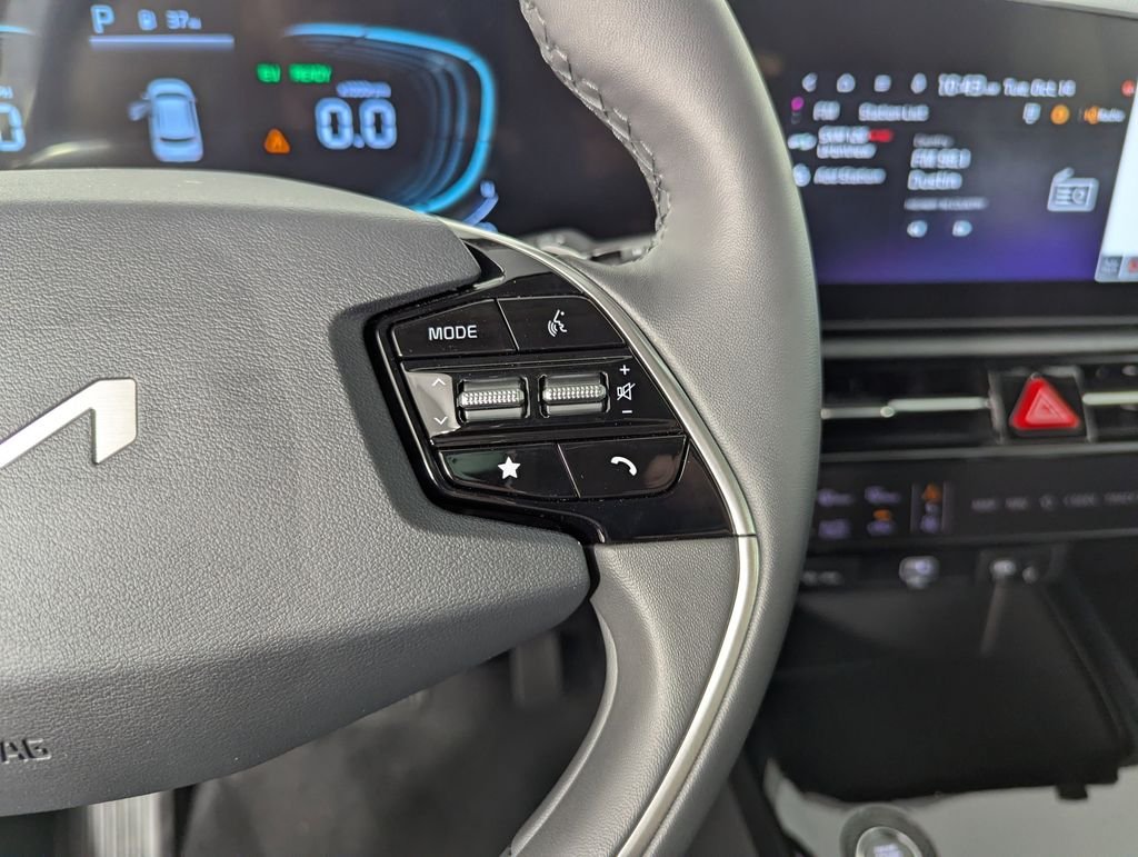 2025 Kia Niro EX - Photo 22