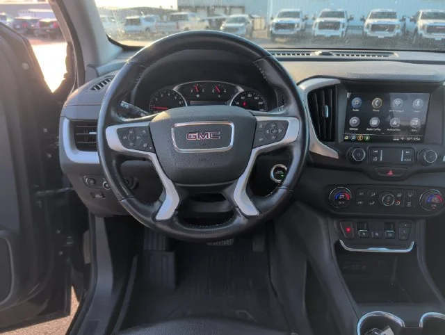 Used 2021 EBONY TWILIGHT METALLIC GMC SLT image 16