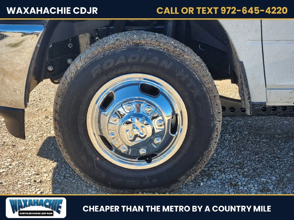 New 2027 Bright White Clear-Coat Paint RAM Tradesman image 8