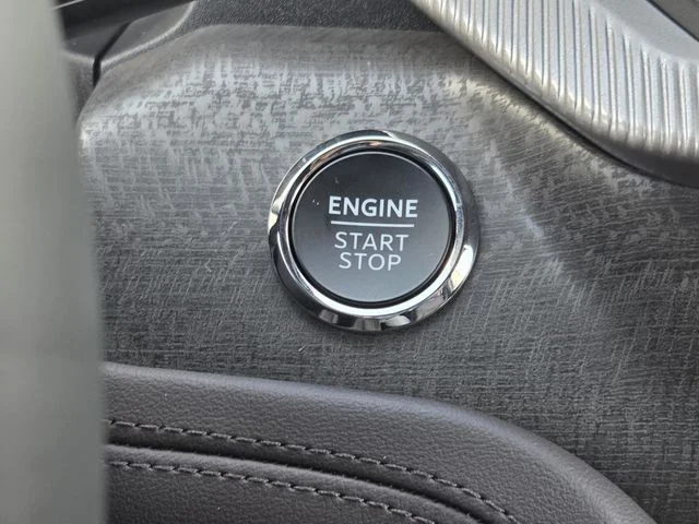 New 2026 Star White Metallic Tri-Coat Ford Platinum™ image 18