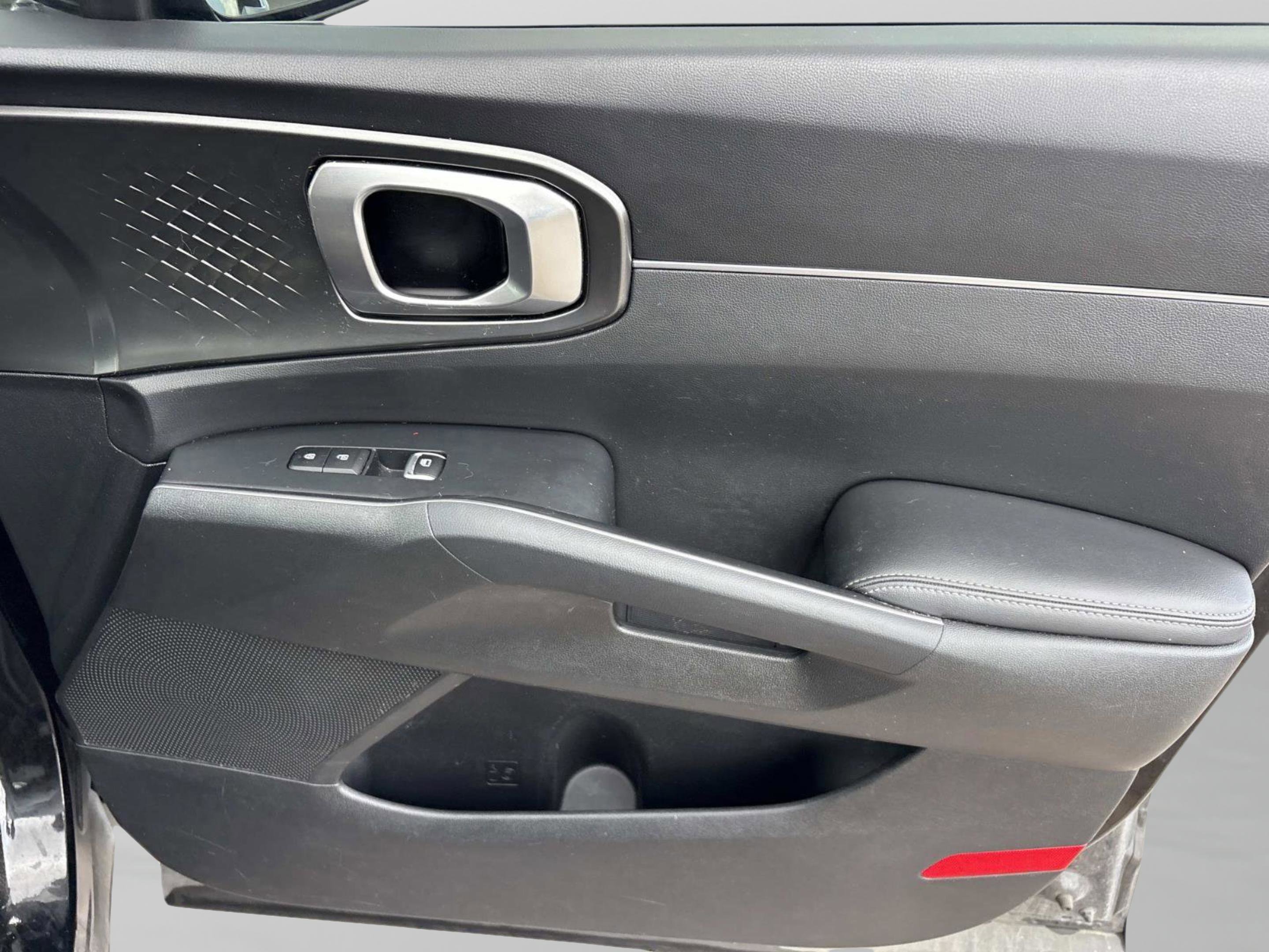 Used 2021 Aurora Black Kia S image 18
