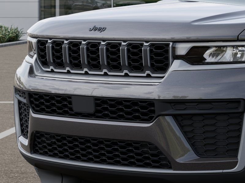 New 2026 Baltic Gray Metallic Clear-Coat Exterior Paint Jeep Altitude image 11