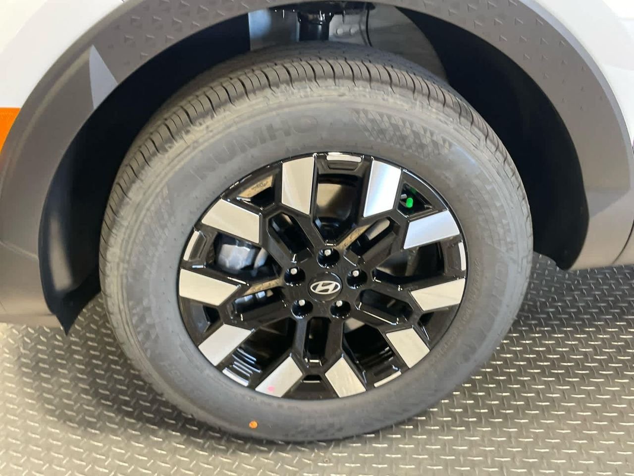 New 2026 Atlas White Hyundai SEL Activity AWD image 16