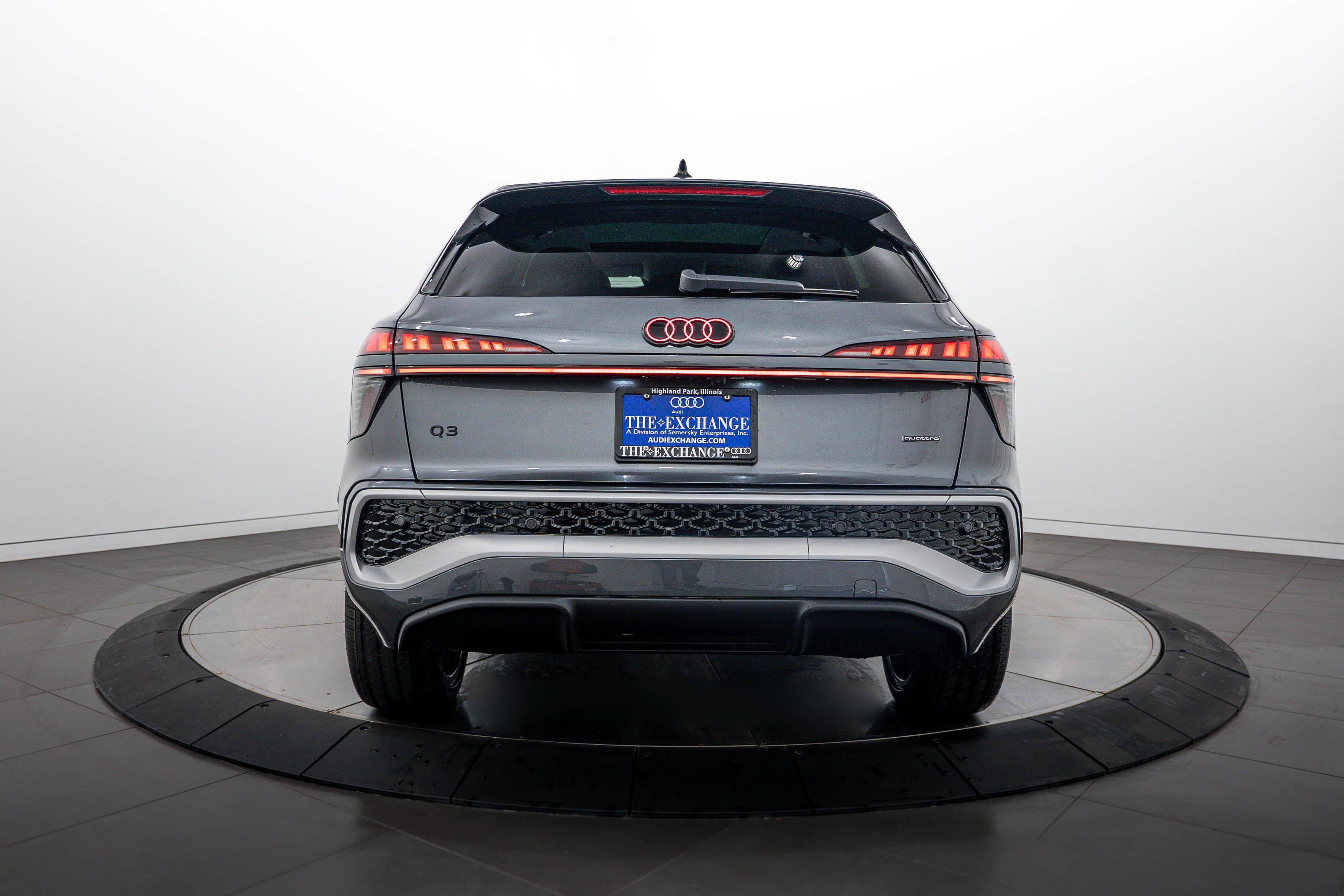 New 2026 Daytona Gray Audi S line image 20