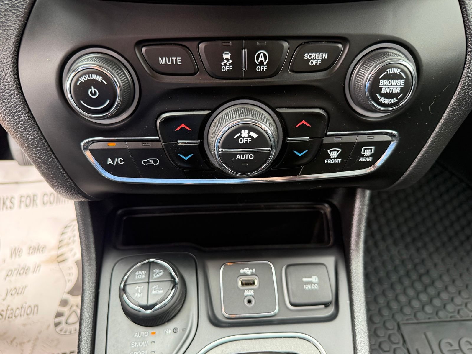 2021 Jeep Cherokee Trailhawk - Photo 27